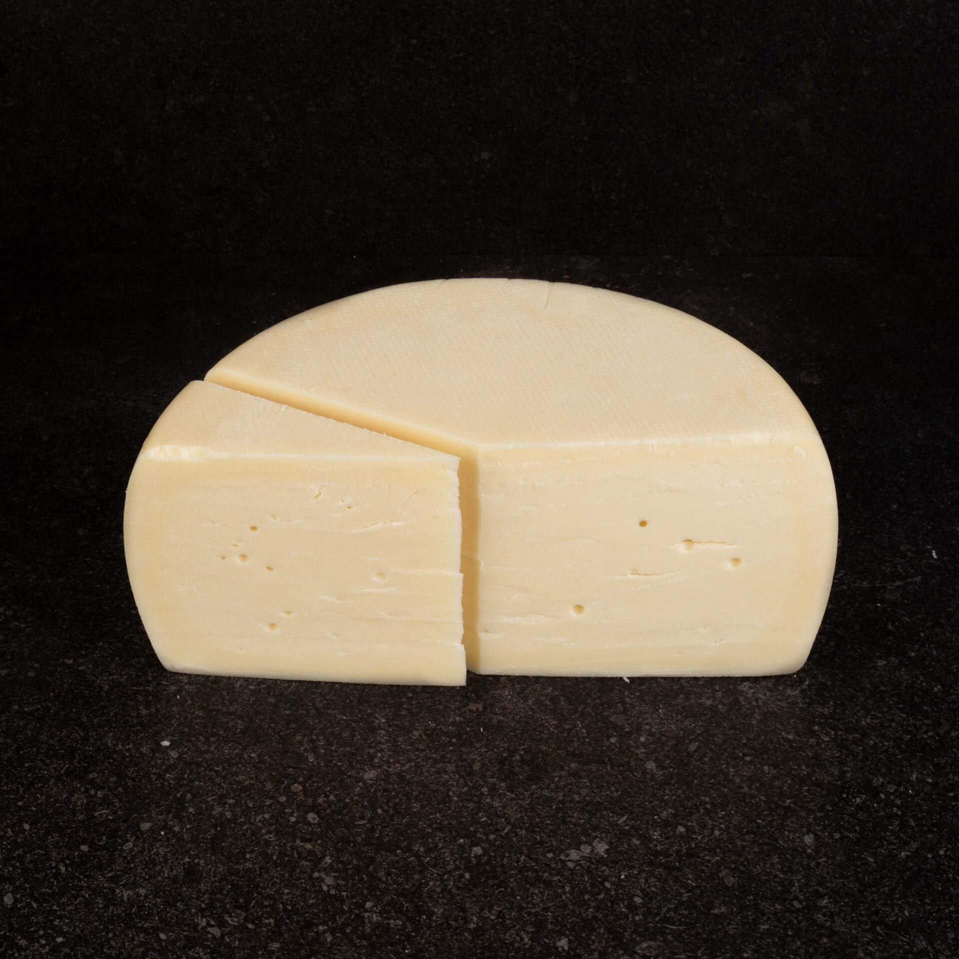 Graviera cheese from Arta - Κέντρο Κρέατος Λαβράνος Κέρκυρα